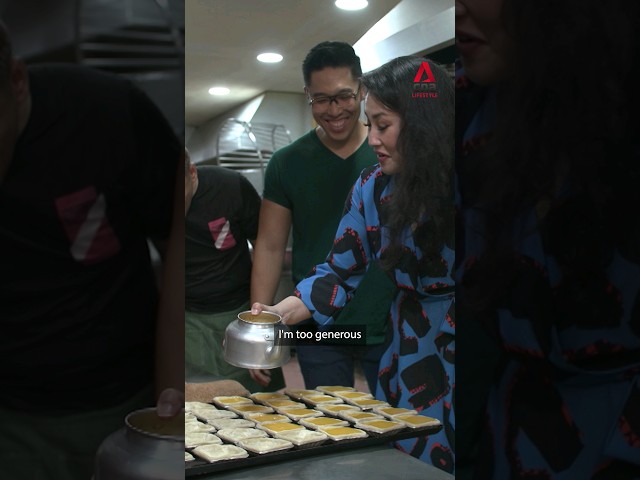 Makan Kakis: Making Tong Heng's diamond egg tarts