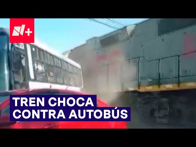 Camión de pasajeros es embestido por tren en Nuevo León - N+