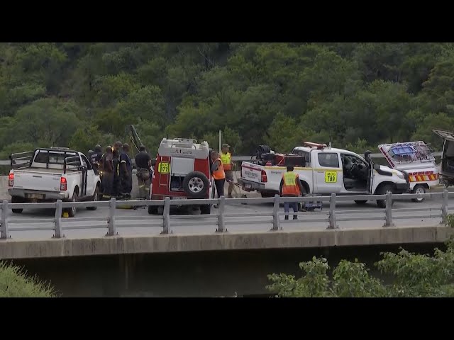 Bus plunges off South African bridge, 45 dead, child is sole survivor