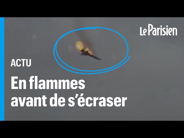 L’impressionnant crash d’un avion militaire russe, le pilote s’éjecte à temps