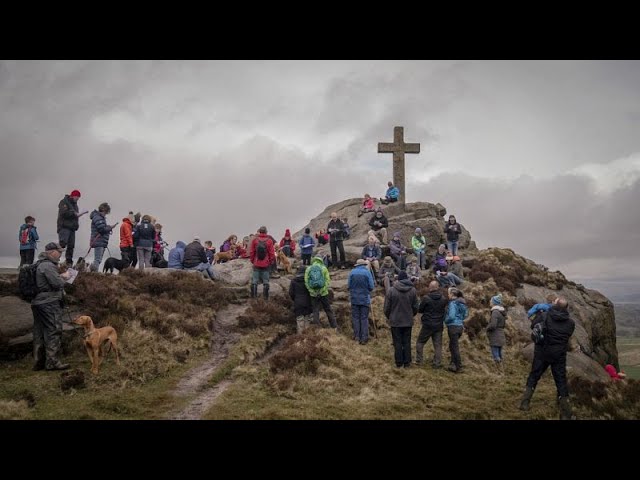 Crucifixiones y tambores, así han celebrado los cristianos el Viernes Santo en diferentes países