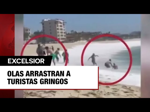 Olas arrastran a turistas gringos