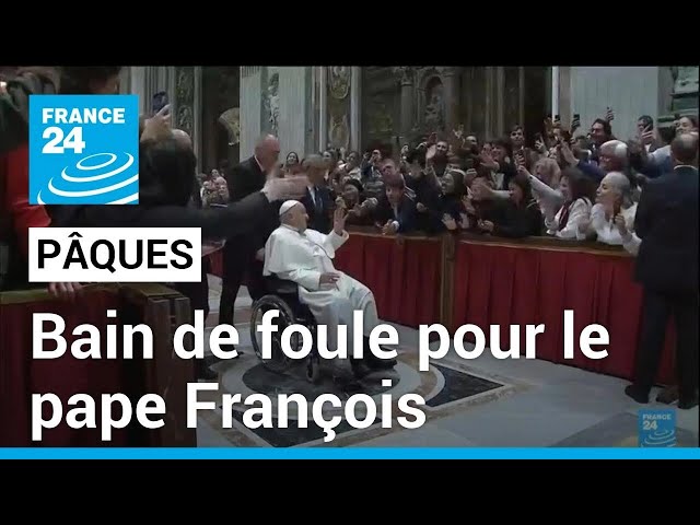 Célébrations de Pâques: le pape François plaide pour la paix et salue les fidèles • FRANCE 24