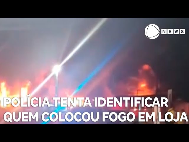 Polícia tenta identificar homem que colocou fogo em concessionária de Joinville