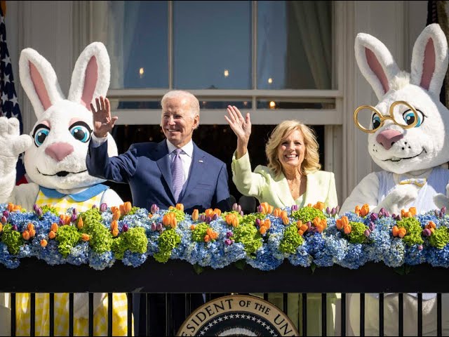 Великоднє катання крашанок у Білому домі. Joe Biden &  Jill Biden host traditional Easter Egg Ro