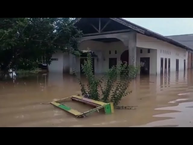 ⁣Систему раннего оповещения о наводнениях разрабатывают в Индонезии
