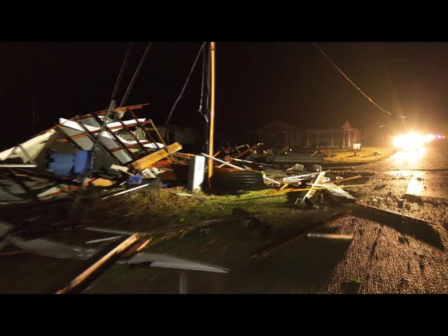 Violent weather hits the Midwest with the massive weather system still on the move