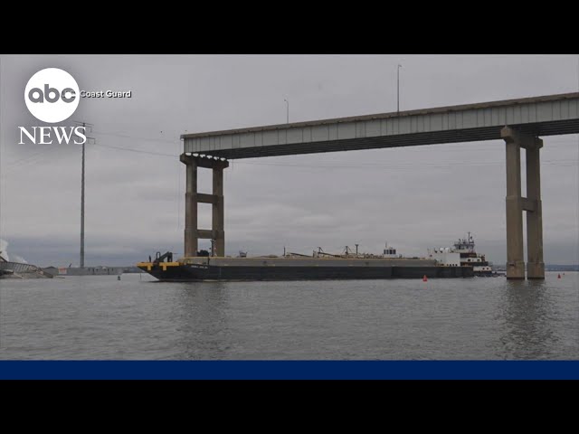 1st ships pass through temporary channel amid Key Bridge collapse