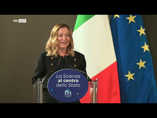 ⁣Meloni: "Politica e scienza distinte, ma complementari"