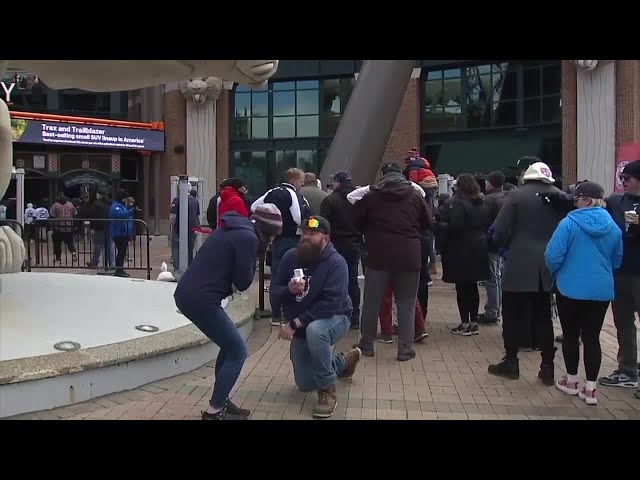 VIDEO: When WXYZ-TV accidentally captures a proposal on Opening Day in Detroit