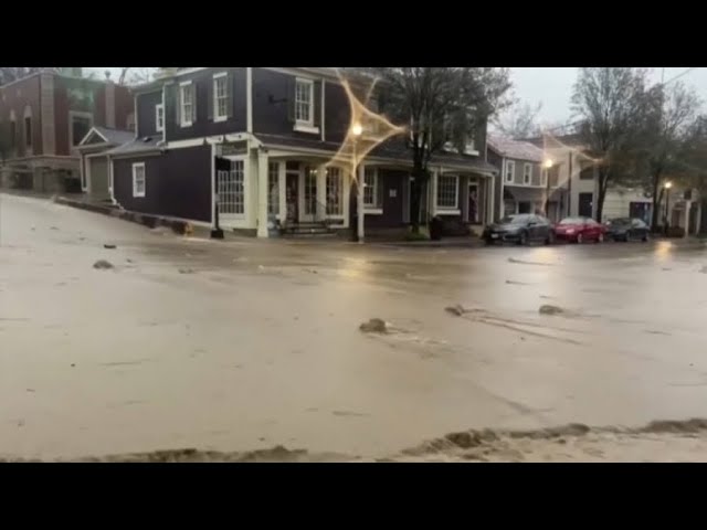 ⁣Наводнения в США: закрыты школы и предприятия