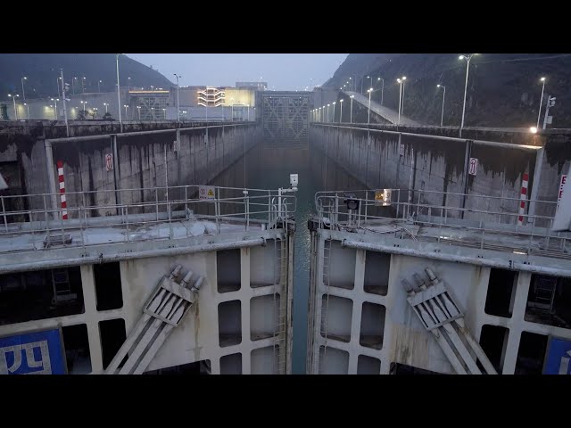 ⁣Major Three Gorges Dam ship lock resumes operation after maintenance