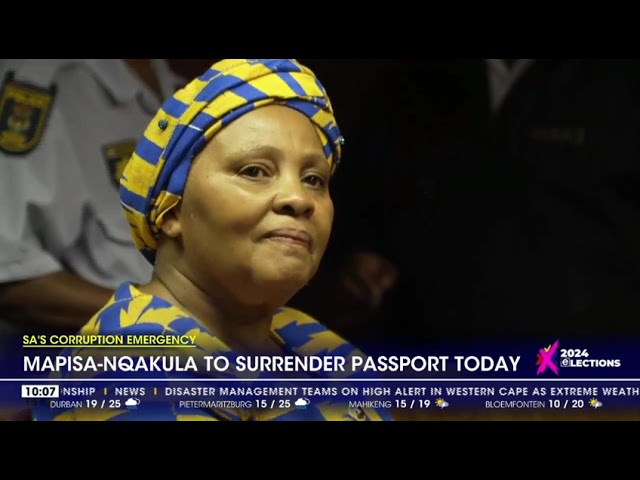 Nosiviwe Mapisa-Nqakula to surrender passport