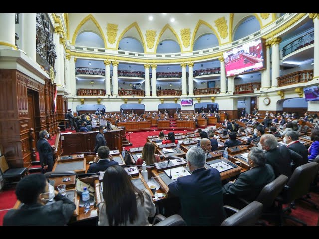 Congreso acordó volver a la semipresencialidad pese a críticas de la población