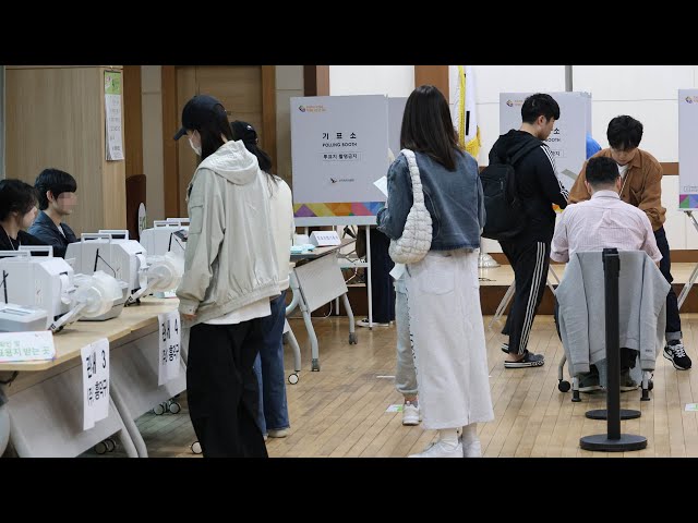 이른 아침부터 '소중한 한 표'…이 시각 청주 투표소 / 연합뉴스TV (YonhapnewsTV)