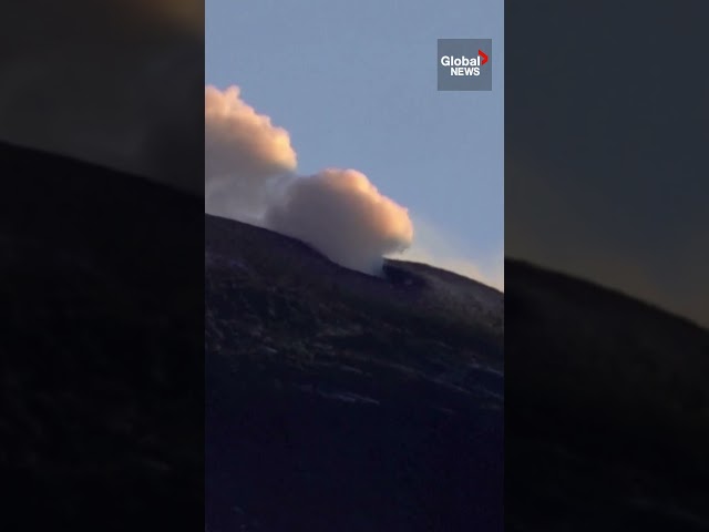 ⁣Mount Etna puts on smoky show with rare vortex rings   #Volcano