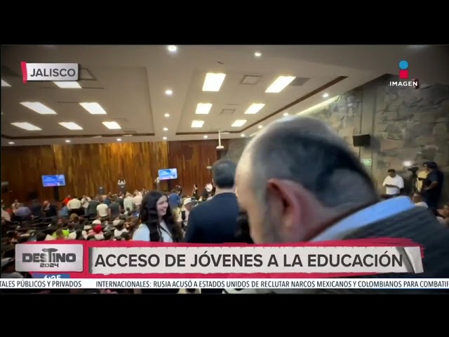 Jorge Álvarez Máynez expuso sus propuestas educativas en la Universidad de Guadalajara