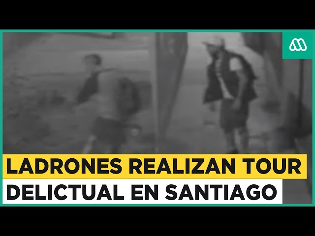 Tour delictual en Santiago: Delincuentes robaban arriba de un furgón