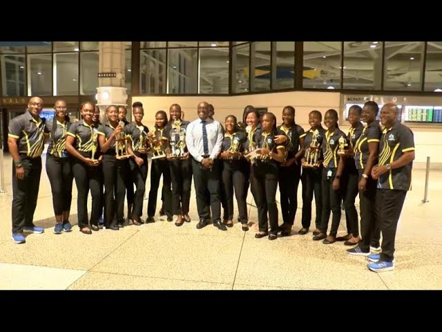 U-16 netball champs welcomed home