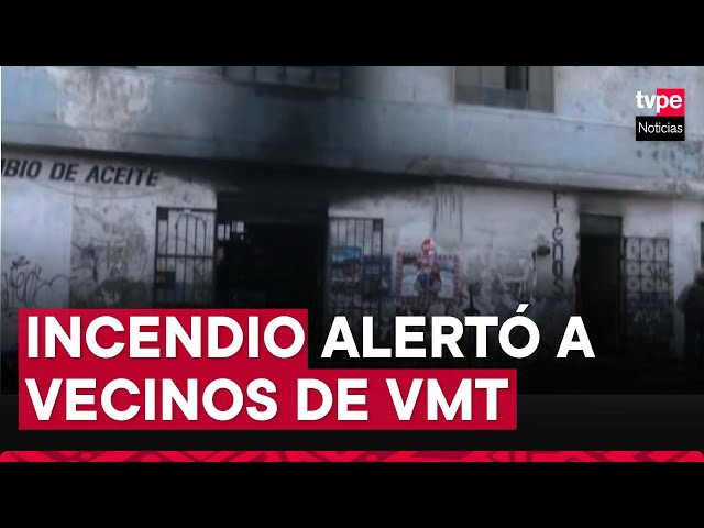 ⁣VMT: bomberos controlan incendio en tienda de lubricantes