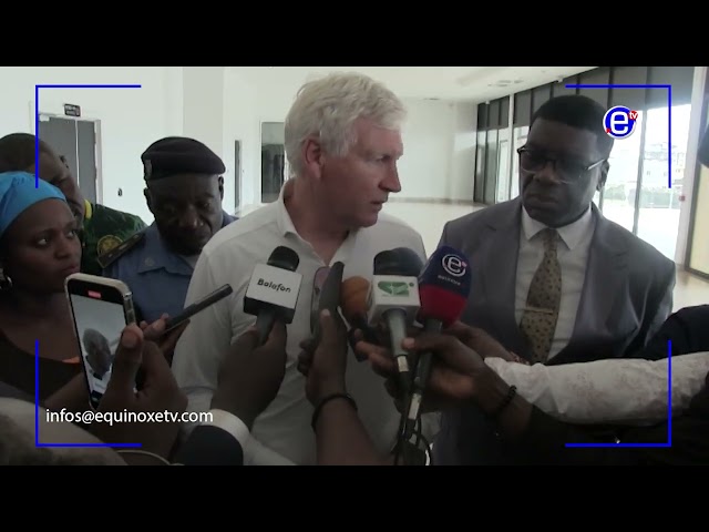 VISITE DE MARC BRYS ET SON STAFF TECHNIQUE DANS LES PRINCIPALES STADES DE LA VILLE DE DOUALA - ETV