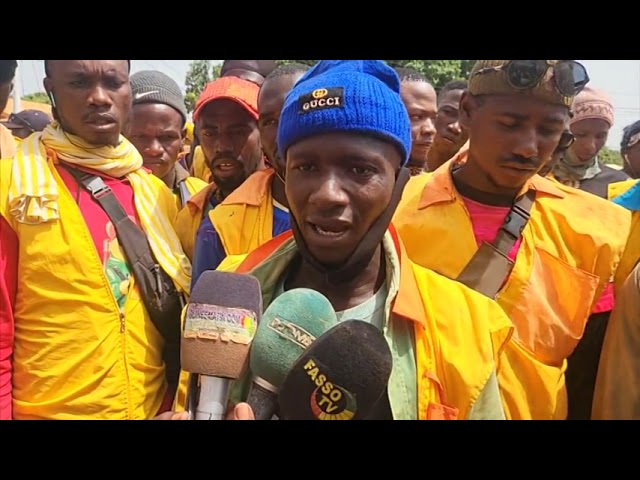 ⁣ Mandiana : les taximotards demandent le départ du Commissaire central de police