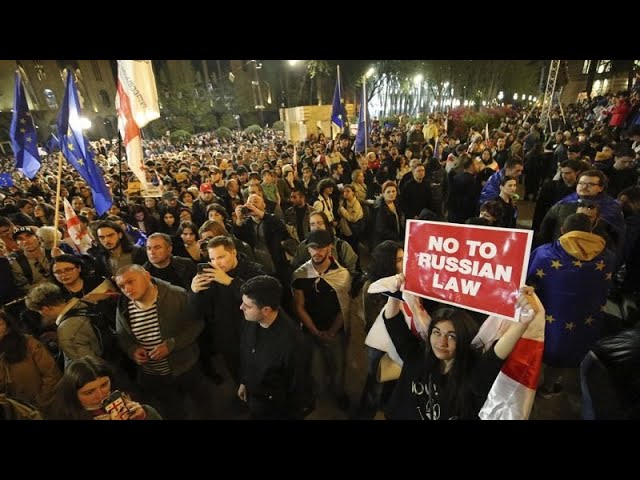 ⁣14 Festnahmen: Wütender Protest gegen das "Russische-Gesetz" in Georgien
