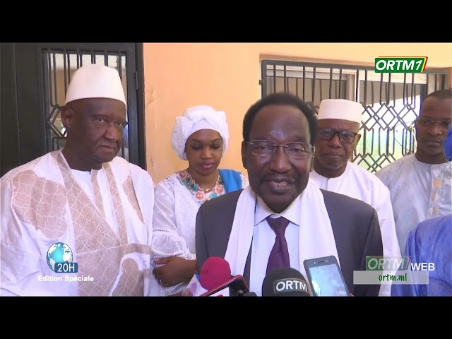 Dialogue | Le comité du dialogue inter-maliens a rencontré l' ancien Président par intérim.