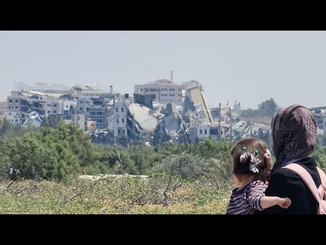 ⁣GLOBALink | Palestinians struggle to return home in northern Gaza Strip