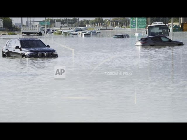 ⁣No comment : Dubaï enregistre les plus fortes précipitations de son histoire