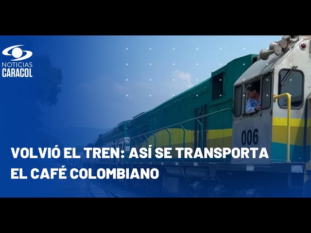 ⁣Transportan toneladas de café colombiano por vías férreas del país