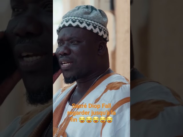 Sacré Diop Fall dans ses Délires essayer de ne pas Rire  