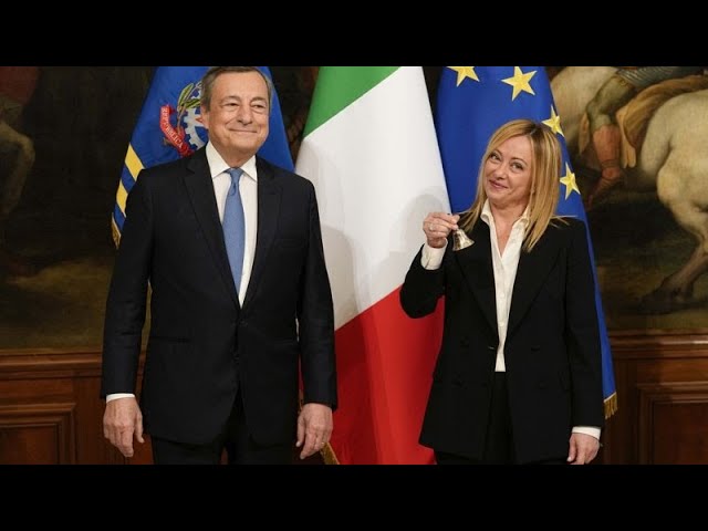 ⁣Los italianos, ilusionados con la posible candidatura de Mario Draghi a la Comisión Europea