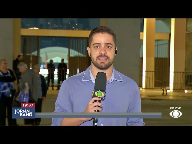 Prefeitura de SP não aprova espaço para show de Roberto Carlos no Pacaembu | Jornal da Band