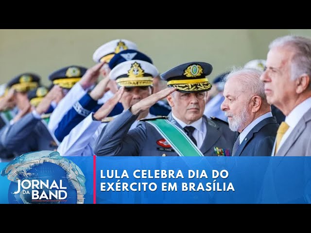 Lula celebra Dia do Exército e ouve discurso pró-democracia do comandante | Jornal da Band