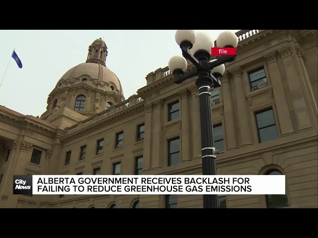 ⁣Alberta Government receives backlash for failing to reduce greenhouse gas emissions