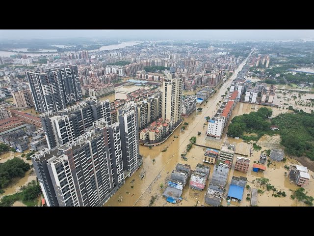 ⁣Mesures d'urgence renforcées dans le Guangdong : les autorités prévoient des inondations massiv
