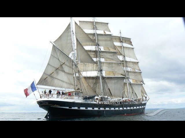 ⁣ОГО! Олімпійський вогонь пливе до Парижа! Ship arrives in Greece to carry Olympic flame to Paris
