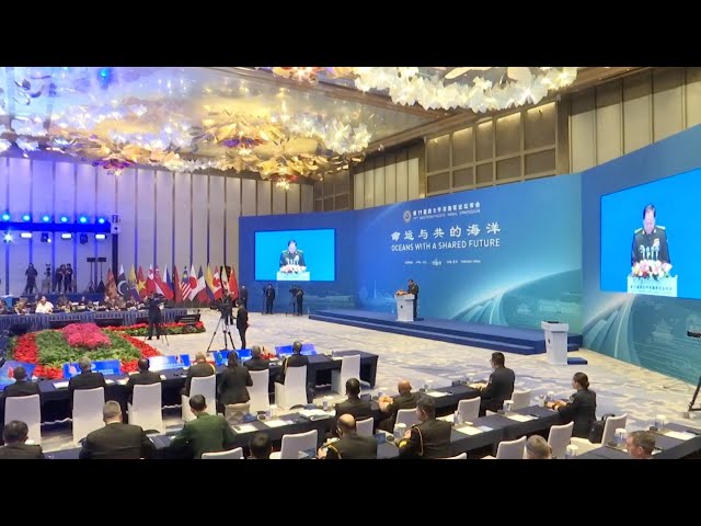 ⁣La ville chinoise de Qingdao accueille le Symposium naval du Pacifique occidental