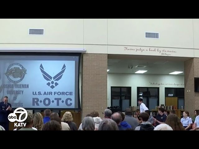 ⁣14 Cabot students receive millions in military funds