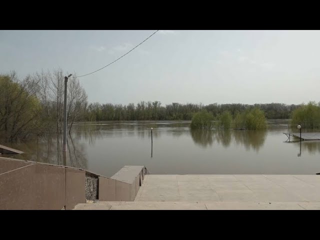 ⁣Уровень воды снижается в реке Урал