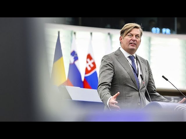 ⁣Nach "Russiagate" prangern Europaabgeordnete direkt "Chinagate" an