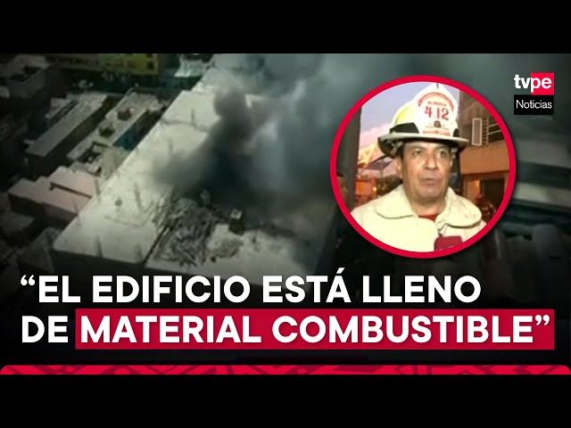⁣Incendio en Barrios Altos: 170 bomberos trabajan para extinguir siniestro