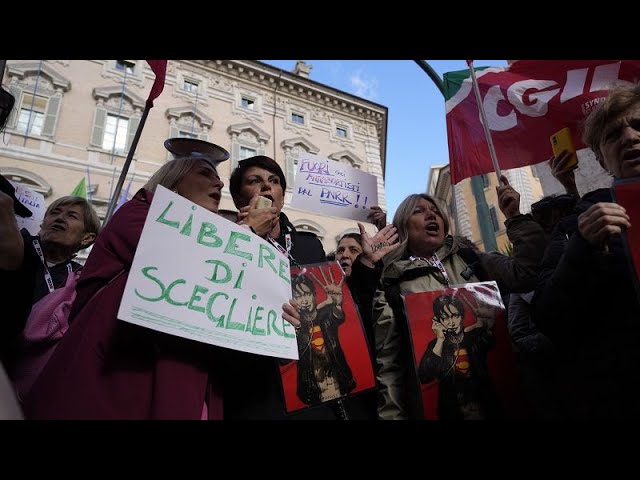 ⁣Italia aprueba una ley que permite a los grupos provida acceder a las clínicas abortistas
