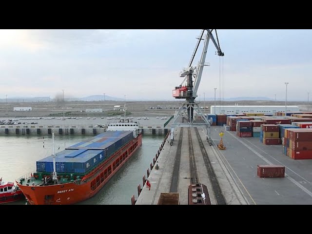 ⁣El puerto de Bakú: el centro comercial euroasiático que se esfuerza por acelerar el crecimiento