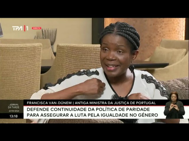 ⁣Francisca Van-Dúnem /antiga Ministra da justiça de Portugal: Defende continuidade da política de.