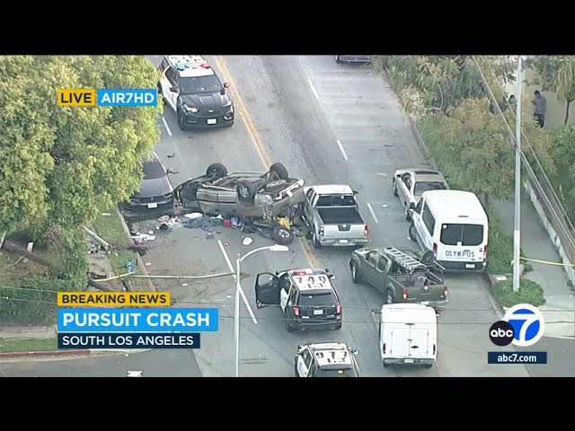 ⁣Police chase ends in violent crash in South Los Angeles; investigation underway