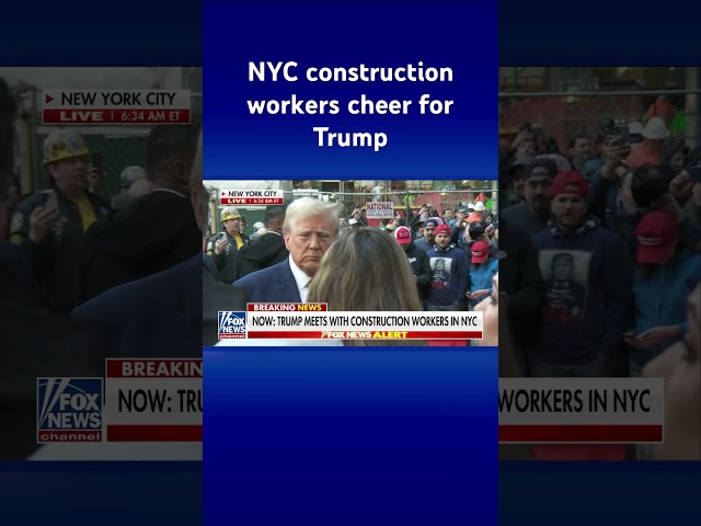 ⁣Crowd ERUPTS as Trump visits NYC construction workers #shorts