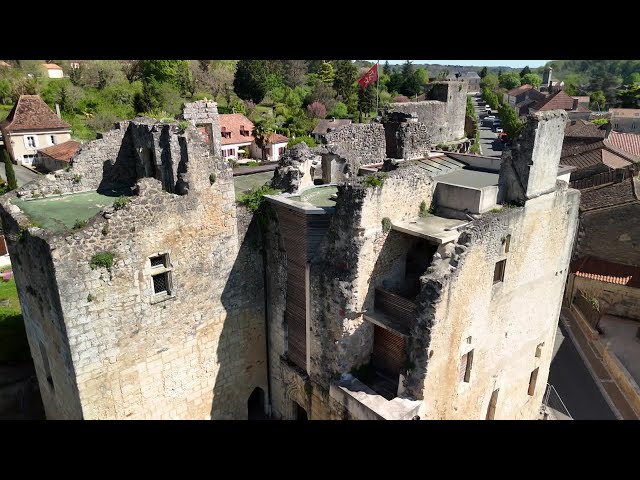 Découverte : le château de Barrière à Villamblard