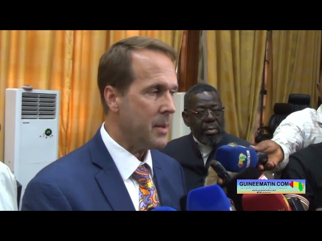 ⁣Importance du gaz liquéfié dans le développement: l’ambassadeur des États-Unis en Guinée explique